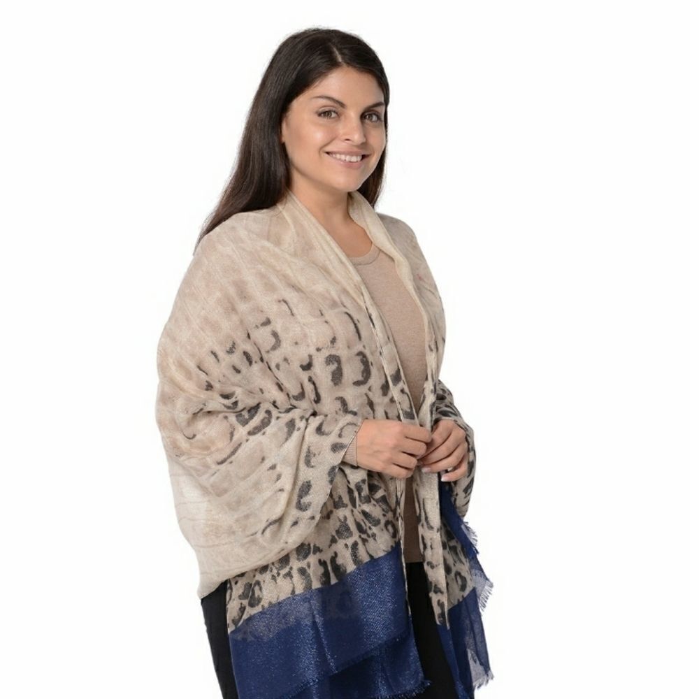 Scarf - Picture 3 of 8